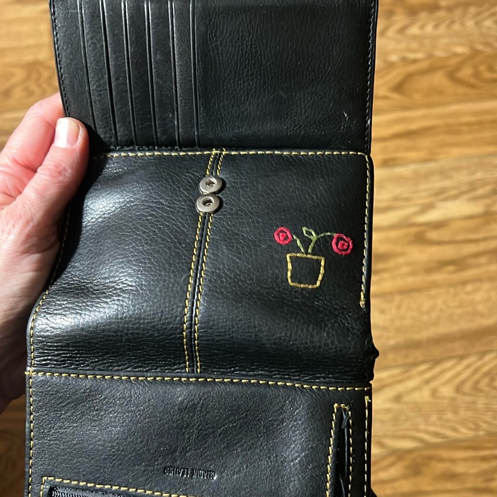 Wallet - Picture 3 of 5